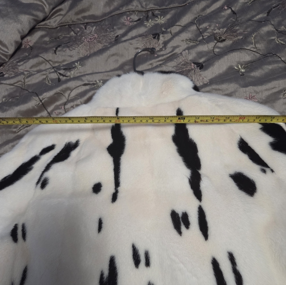 Brand New Luxury JAGUAR MINK 3/4 COAT.. - Picture 12 of 16